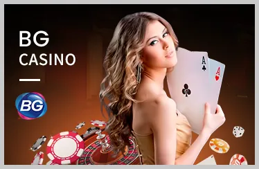 Máy slot cổ điển với biểu tượng trái cây và số 7 may mắn, gợi nhớ phong cách retro.